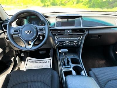 2017 Kia Optima LX   - Photo 17 - Gladstone, OR 97027