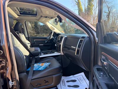 2017 RAM 1500 Laramie  Pickup Truck - Photo 11 - Gladstone, OR 97027