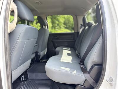 2015 RAM 1500 Express Pickup Truck   - Photo 18 - Gladstone, OR 97027
