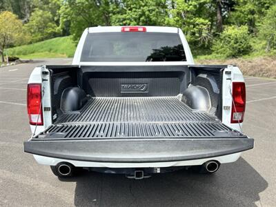 2015 RAM 1500 Express Pickup Truck   - Photo 12 - Gladstone, OR 97027
