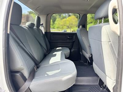 2015 RAM 1500 Express Pickup Truck   - Photo 28 - Gladstone, OR 97027