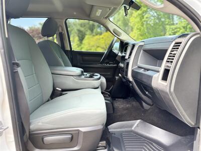 2015 RAM 1500 Express Pickup Truck   - Photo 30 - Gladstone, OR 97027