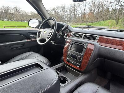 2011 Chevrolet Tahoe Hybrid Tahoe Hybrid SUV  GAS SAVER SUV ! - Photo 34 - Gladstone, OR 97027