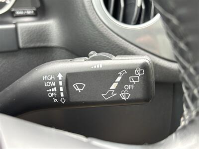 2015 Volkswagen Tiguan SE 4Motion (AWD )  Fully Loaded ! - Photo 39 - Gladstone, OR 97027