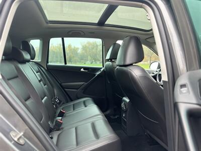 2015 Volkswagen Tiguan SE 4Motion (AWD )  Fully Loaded ! - Photo 27 - Gladstone, OR 97027