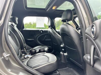 2013 MINI Countryman Cooper S , 6 Speed  Fun To Drive ! - Photo 27 - Gladstone, OR 97027