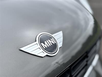 2013 MINI Countryman Cooper S , 6 Speed  Fun To Drive ! - Photo 32 - Gladstone, OR 97027