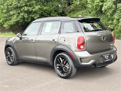 2013 MINI Countryman Cooper S , 6 Speed  Fun To Drive ! - Photo 4 - Gladstone, OR 97027