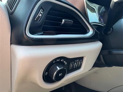 2018 Chrysler Pacifica Touring L   - Photo 35 - Gladstone, OR 97027