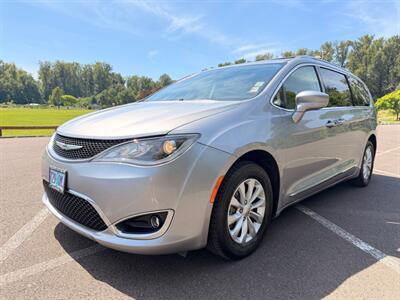 2018 Chrysler Pacifica Touring L Minivan