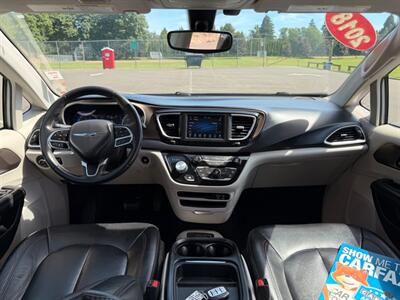 2018 Chrysler Pacifica Touring L - Photo 15 - Gladstone, OR 97027