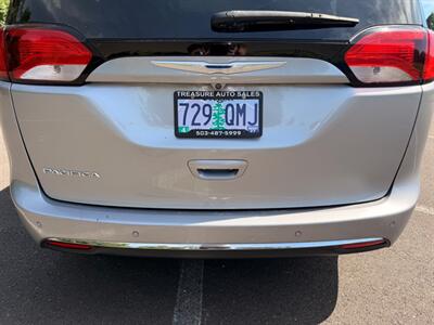 2018 Chrysler Pacifica Touring L - Photo 29 - Gladstone, OR 97027