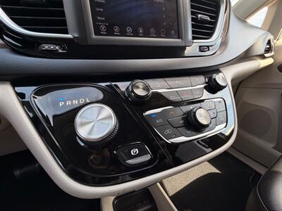 2018 Chrysler Pacifica Touring L - Photo 20 - Gladstone, OR 97027