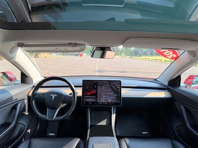 2018 Tesla Model 3 Long Range - Photo 15 - Gladstone, OR 97027