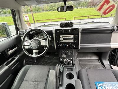 2007 Toyota FJ Cruiser 6 Speed Manual Transmission !  4X4 ! Clean title - Photo 19 - Gladstone, OR 97027