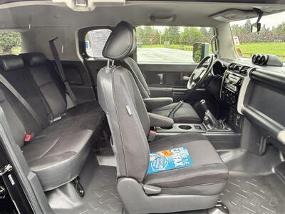 2007 Toyota FJ Cruiser 6 Speed Manual Transmission !  4X4 ! Clean title - Photo 37 - Gladstone, OR 97027