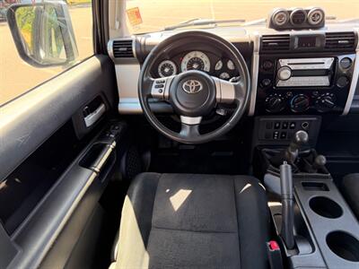2007 Toyota FJ Cruiser 6 Speed Manual Transmission !  4X4 ! Clean title - Photo 23 - Gladstone, OR 97027
