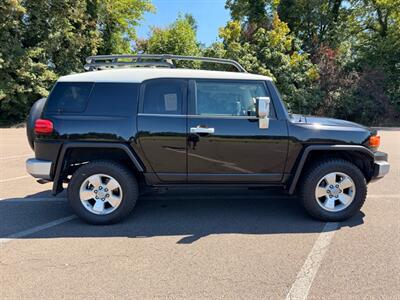 2007 Toyota FJ Cruiser 6 Speed Manual Transmission !  4X4 ! Clean title - Photo 6 - Gladstone, OR 97027