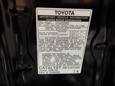 2007 Toyota FJ Cruiser 6 Speed Manual Transmission !  4X4 ! Clean title - Photo 55 - Gladstone, OR 97027