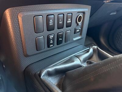 2007 Toyota FJ Cruiser 6 Speed Manual Transmission !  4X4 ! Clean title - Photo 21 - Gladstone, OR 97027
