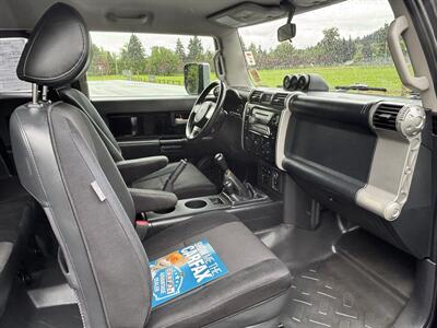 2007 Toyota FJ Cruiser 6 Speed Manual Transmission !  4X4 ! Clean title - Photo 38 - Gladstone, OR 97027