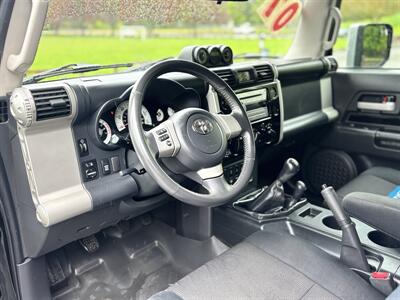 2007 Toyota FJ Cruiser 6 Speed Manual Transmission !  4X4 ! Clean title - Photo 30 - Gladstone, OR 97027