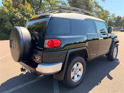 2007 Toyota FJ Cruiser 6 Speed Manual Transmission !  4X4 ! Clean title - Photo 5 - Gladstone, OR 97027