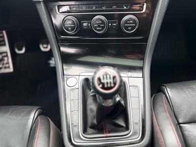 2016 Volkswagen Golf Autobahn  6 Speed Manual Transmission - Photo 21 - Gladstone, OR 97027