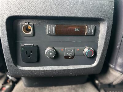2017 Ford Expedition Limited  EL - Photo 12 - Gladstone, OR 97027