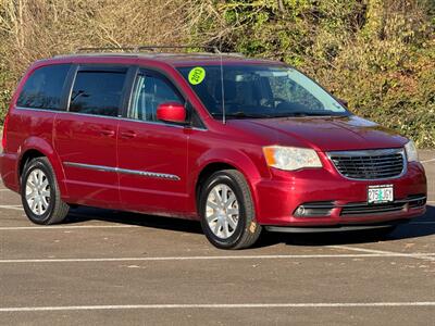 2013 Chrysler Town and Country Touring   - Photo 28 - Gladstone, OR 97027