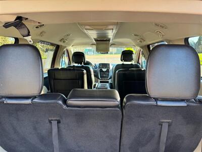 2013 Chrysler Town and Country Touring   - Photo 42 - Gladstone, OR 97027