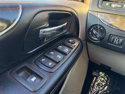 2013 Chrysler Town and Country Touring   - Photo 62 - Gladstone, OR 97027