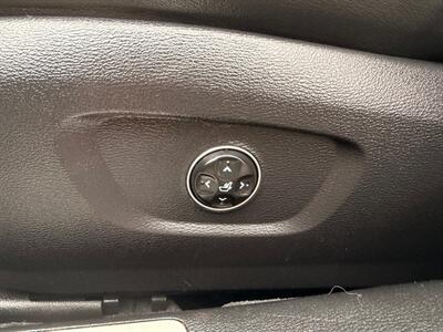 2015 Kia K900 Luxury , Fully Loaded !   - Photo 32 - Gladstone, OR 97027