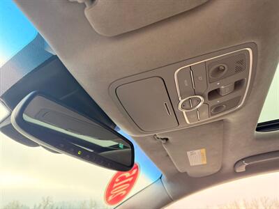 2015 Kia K900 Luxury , Fully Loaded !   - Photo 77 - Gladstone, OR 97027