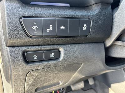 2020 Kia Niro EV EX Premium - Photo 16 - Gladstone, OR 97027