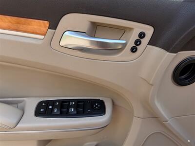 2013 Chrysler 300 C - Photo 23 - Gladstone, OR 97027