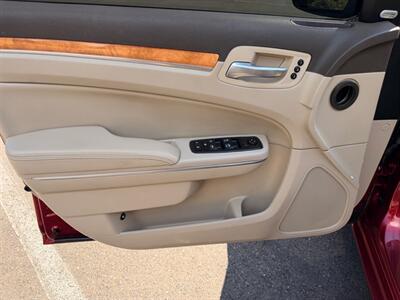 2013 Chrysler 300 C - Photo 22 - Gladstone, OR 97027