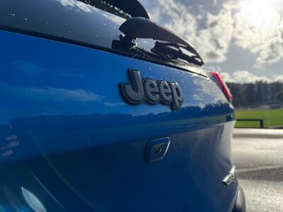 2018 Jeep Cherokee Trailhawk SUV  4X4 , Low Miles ! - Photo 37 - Gladstone, OR 97027