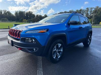 2018 Jeep Cherokee Trailhawk SUV  4X4 , Low Miles ! - Photo 28 - Gladstone, OR 97027