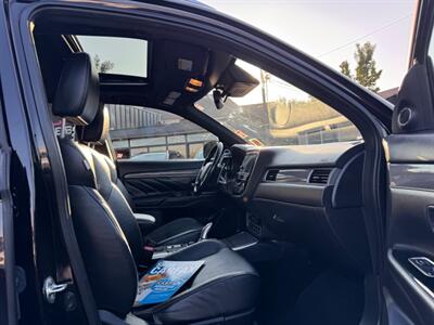 2019 Mitsubishi Outlander PHEV GT   - Photo 11 - Gladstone, OR 97027