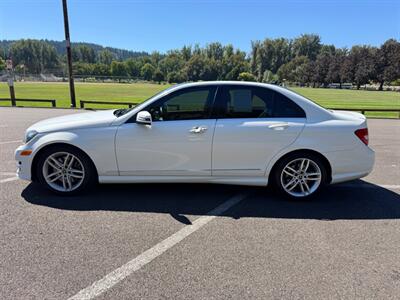 2014 Mercedes-Benz C 300 Luxury 4MATIC  Fully Loaded ! - Photo 2 - Gladstone, OR 97027