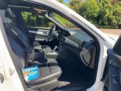 2014 Mercedes-Benz C 300 Luxury 4MATIC  Fully Loaded ! - Photo 11 - Gladstone, OR 97027