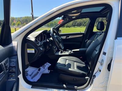 2014 Mercedes-Benz C 300 Luxury 4MATIC  Fully Loaded ! - Photo 9 - Gladstone, OR 97027