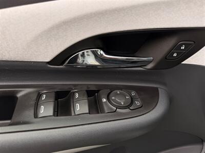 2019 Chevrolet Bolt EV Bolt LT EV - Photo 33 - Gladstone, OR 97027