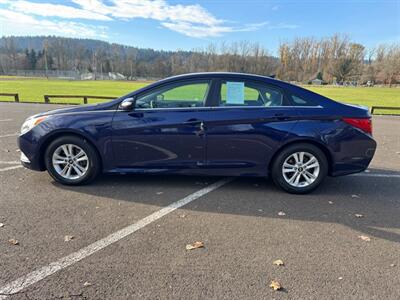 2014 Hyundai SONATA GLS , Gas Saver ! Low miles !   - Photo 2 - Gladstone, OR 97027