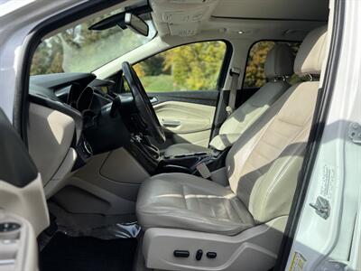 2014 Ford Escape Titanium  Ecoboost Engine , AWD , Loaded SUV ! - Photo 13 - Gladstone, OR 97027