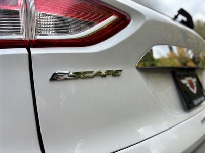 2014 Ford Escape Titanium  Ecoboost Engine , AWD , Loaded SUV ! - Photo 5 - Gladstone, OR 97027