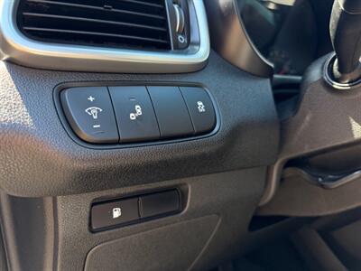 2019 Kia Sorento LX V6 - Photo 34 - Gladstone, OR 97027