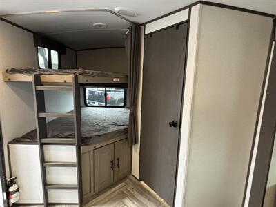 2021 SHADOW CRUISER 277BHS Travel Trailer   - Photo 26 - Gladstone, OR 97027