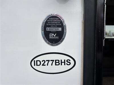 2021 SHADOW CRUISER 277BHS Travel Trailer   - Photo 12 - Gladstone, OR 97027